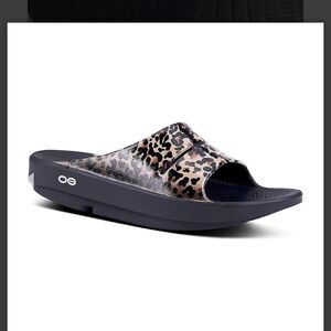 Oofos Leopard Print Slide Sandals